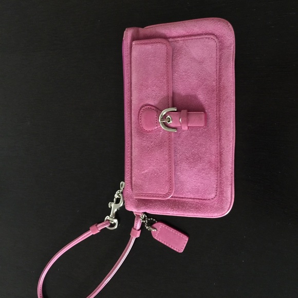 Pink Coach clutch - Picture 1 of 3