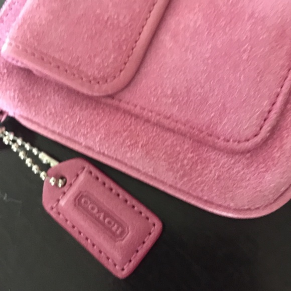 Pink Coach clutch - Picture 2 of 3