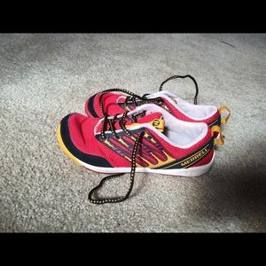 Merrell kids running shoes (used)