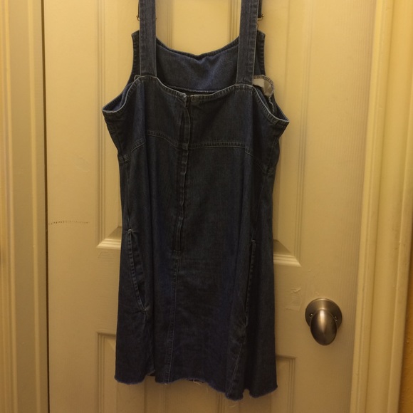 LL Bean mini overall denim dress - Picture 2 of 4