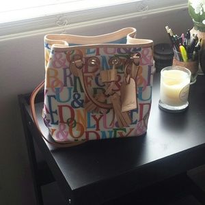 Dooney & Bourke