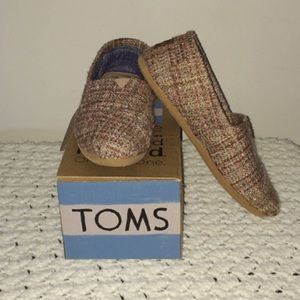 TOMS Shoes