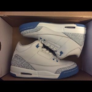 Air Jordan 3s