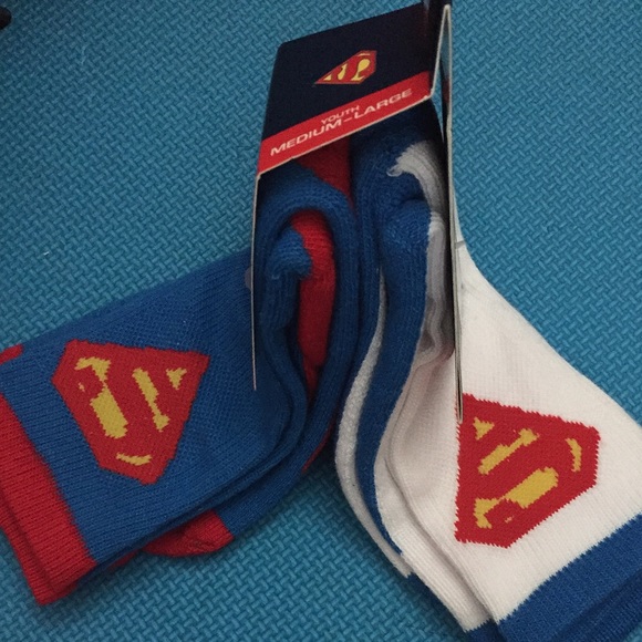 DC Comics Youth 2 Pairs/Pack Crew Superman socks. - Picture 2 of 3