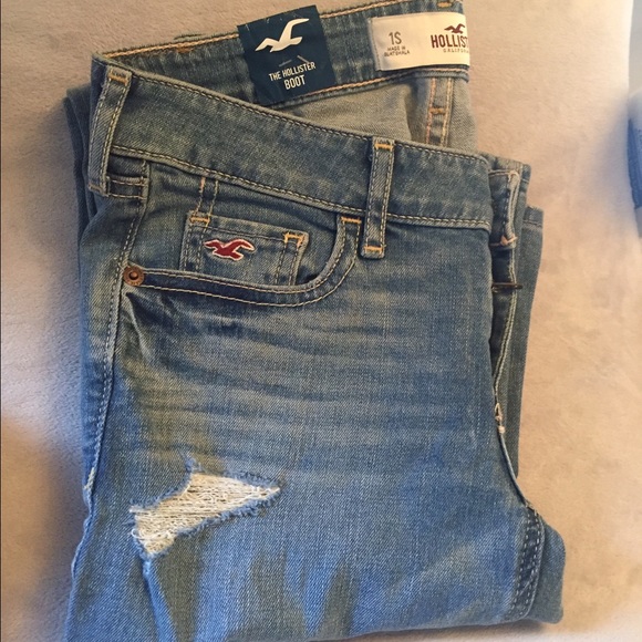 Destroyed jeans