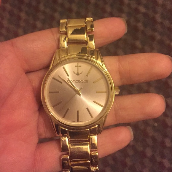 Watch - Picture 3 of 3