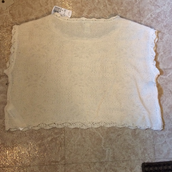 Crochet/knit crop top NWT - Picture 3 of 3