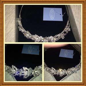 Stone crown