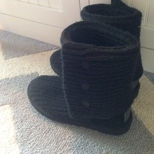 Classic cardy knit uggs