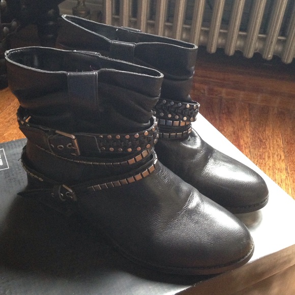 Size 6 Dolce Vita Bronco Leather Boots