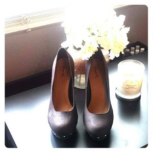 Qupid brown heels
