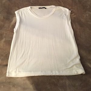 Brandy Melville crop/short top
