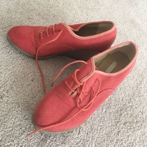 Simple red shoes