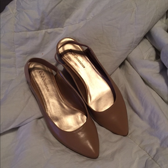 BCBGeneration flats - Picture 1 of 3