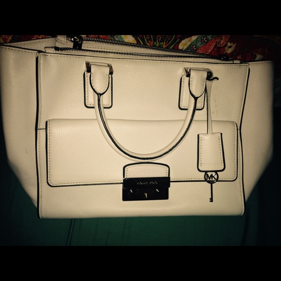 Authentic MICHAEL KORS optic white - Picture 2 of 4