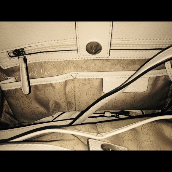 Authentic MICHAEL KORS optic white - Picture 3 of 4