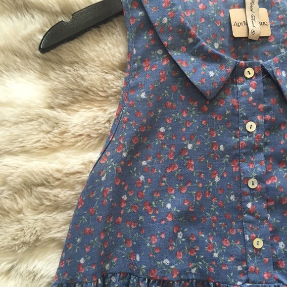 🌸 Floral baby doll top🌸 - Picture 2 of 4