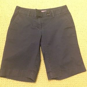 Navy vineyard vines Bermuda shorts size 0