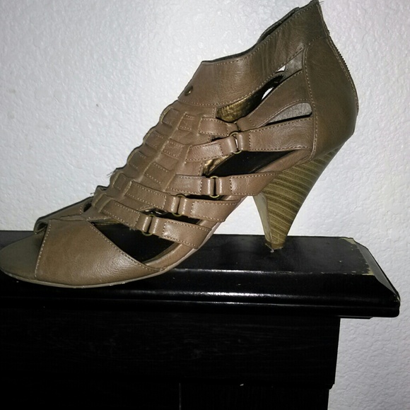 Flirty Brown Leather Heel Sandals
