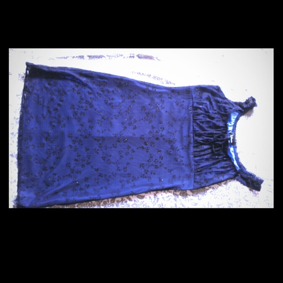 Short violet dress