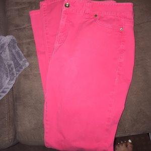 Vineyard Vines hot pink jeans