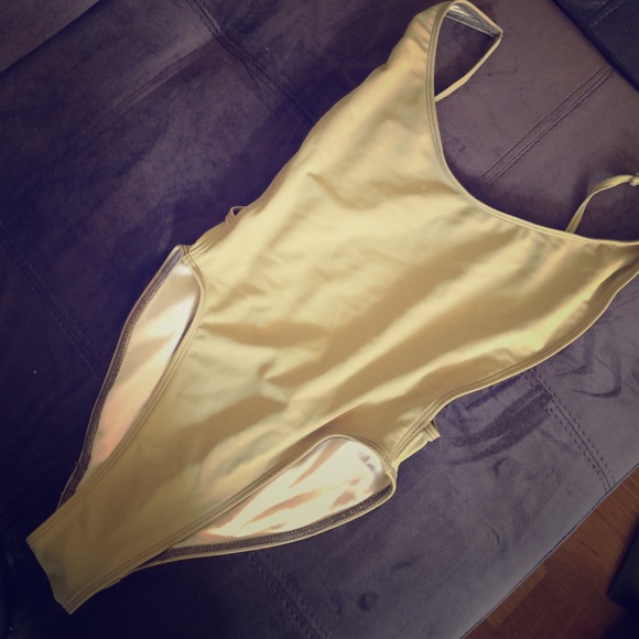 AMERICAN EAGLE ONE PIECE SWIMSUIT
