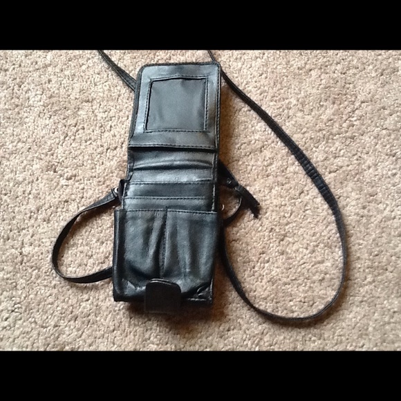 Bundle - Picture 2 of 4