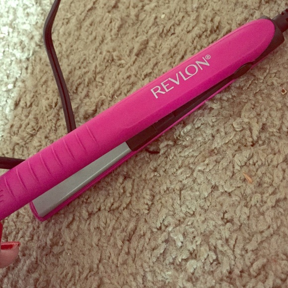 Mini Revlon Hair Straightener NWOT