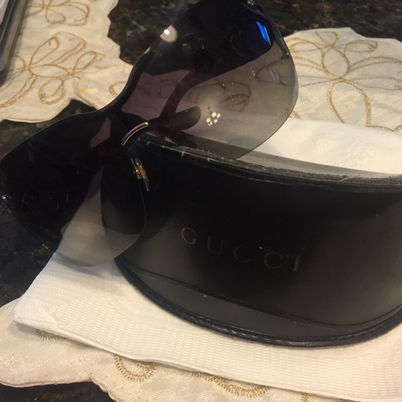 💥SOLD💥Gucci sunglasses