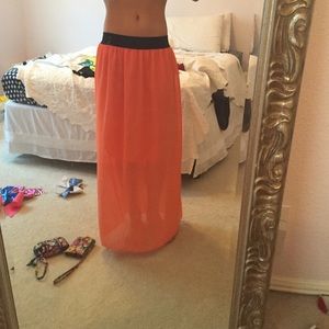 Maxi skirt