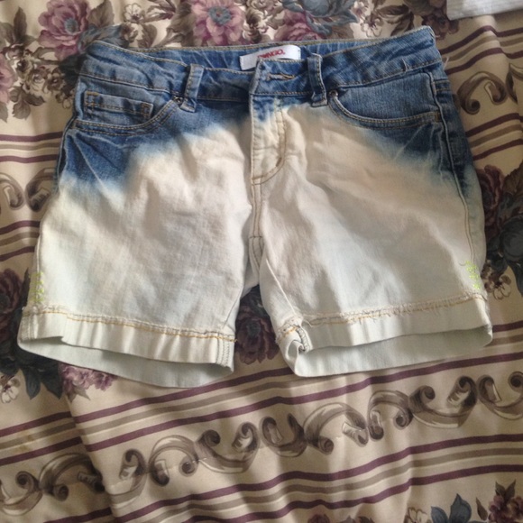 Jean shorts - Picture 1 of 1