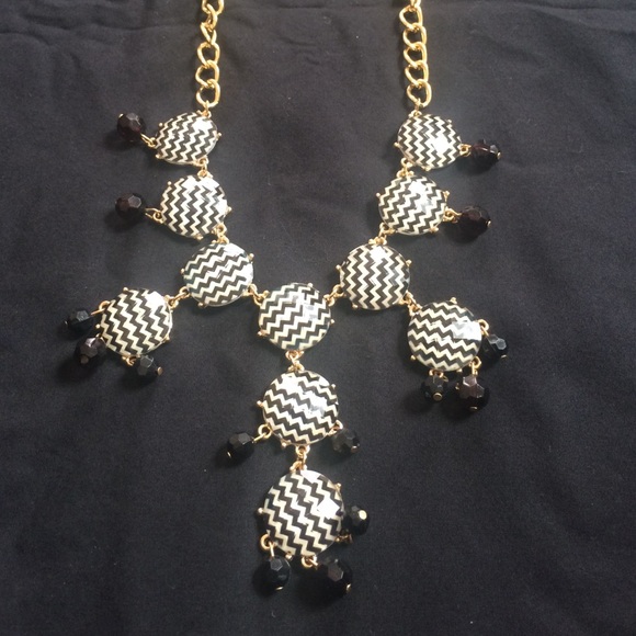 Chevron statement necklace!