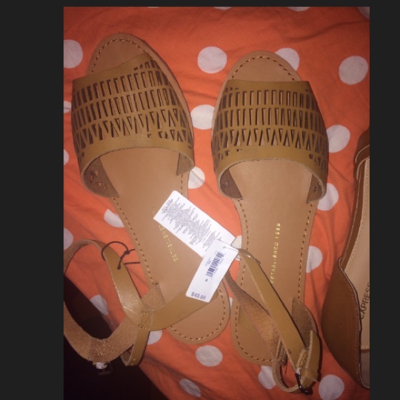 Gap tan sandals