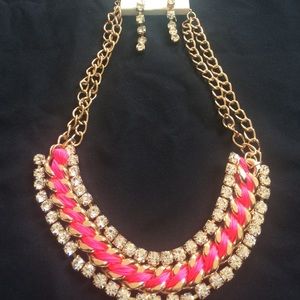 Neon pink jewel necklace!