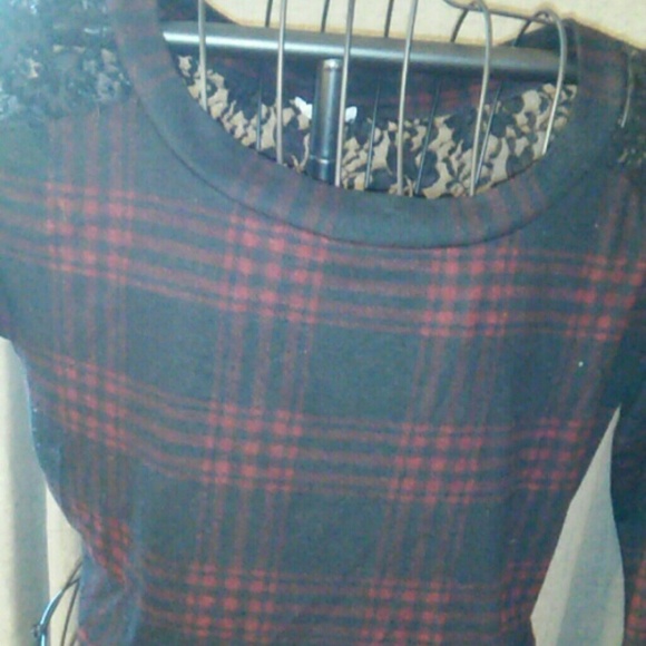🚫 S O L D 🚫 Black and Red Plaid Top w Lace Back