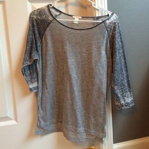 Grey acid-washed top