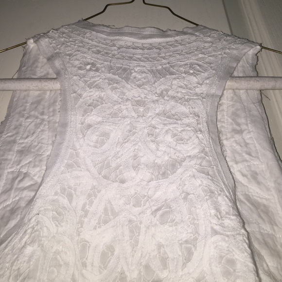 Lace crochet vest - Picture 3 of 3