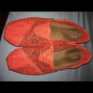 Women's toms