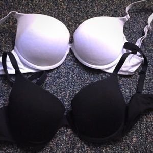 2 VS bras