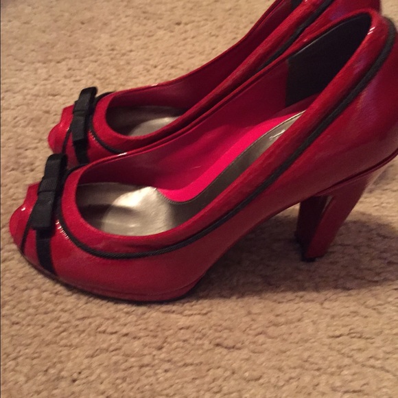 Paola Red shoes. - Picture 1 of 3