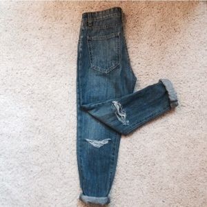 Boyfriend jeans LF ripped knee