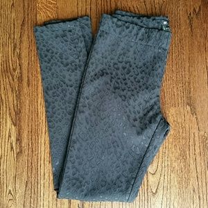 Black animal pattern leggings