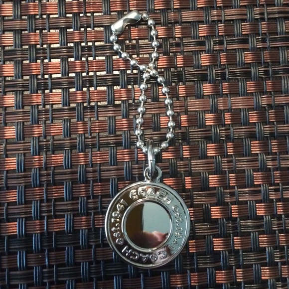 COACH Silvertone Snaphead Hangtag