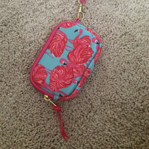 Lilly Pulitzer NWOT tech wristlet