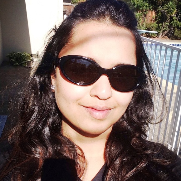 Tory burch sunglasses - Picture 2 of 4