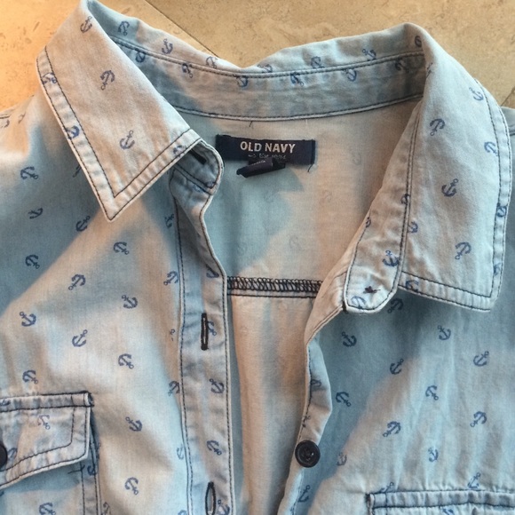 Old navy anchor button down!