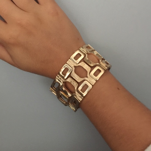 Gold bracket - Picture 2 of 2