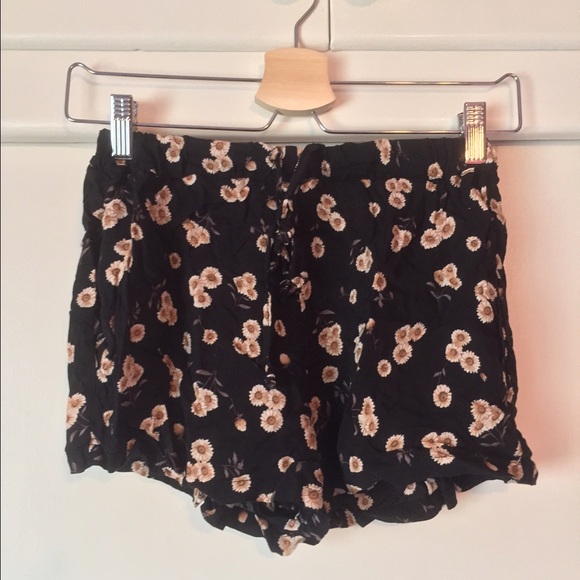 Brandy Melville shorts