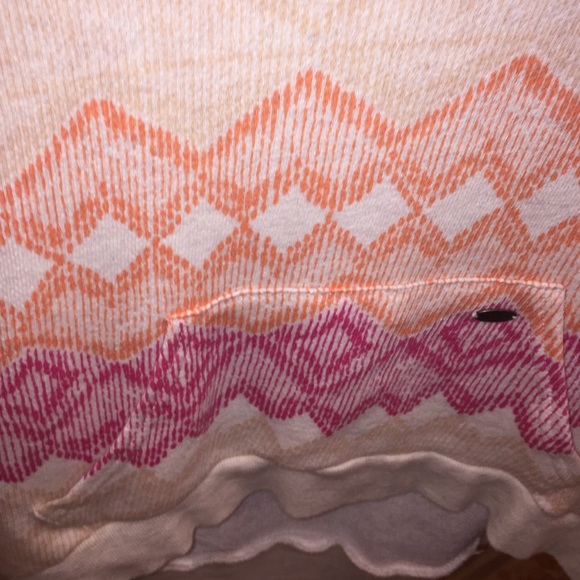 Light pink Roxy sweater - Picture 2 of 3