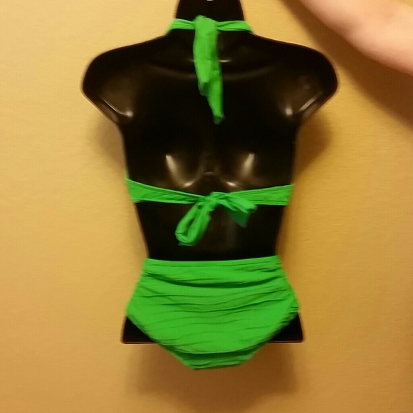 Bathing suit - Picture 2 of 3